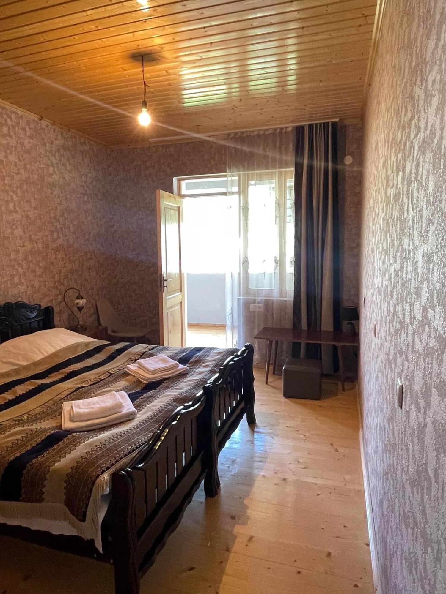 Guest House Nene Mestia Rom bilde